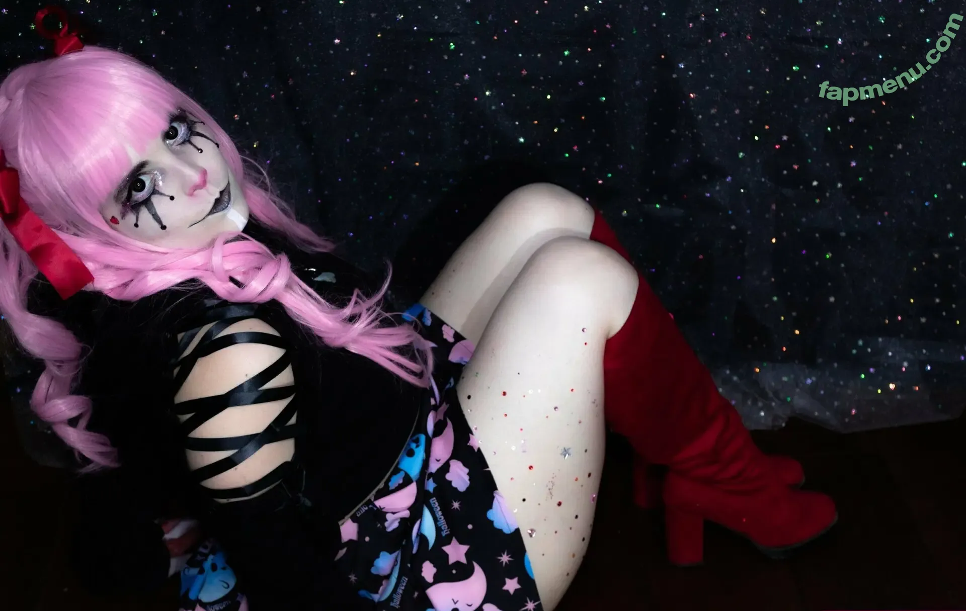 rionarts nude photo #0030 (rionarts)