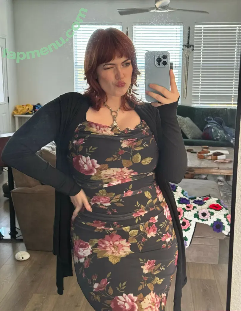 RipMika nude photo #0029 ( / TheSirenMika)