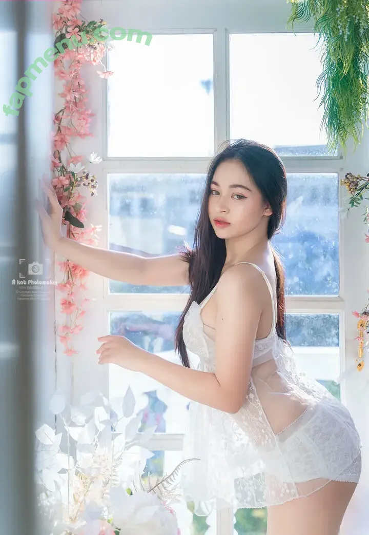 rirarays nude photo #0002 (rirarays)
