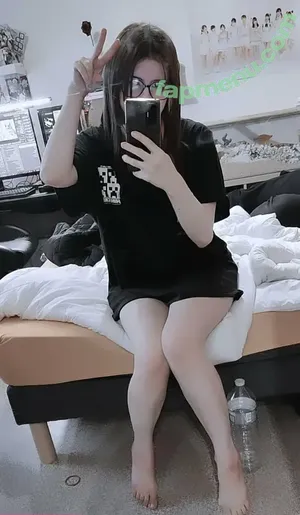  nude photo #0009