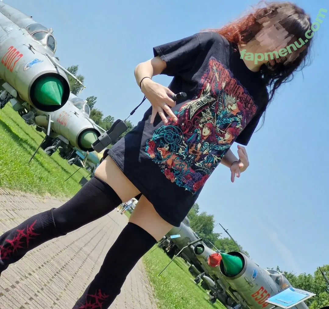 RirimiAou nude photo #0016 (French VStreamer)
