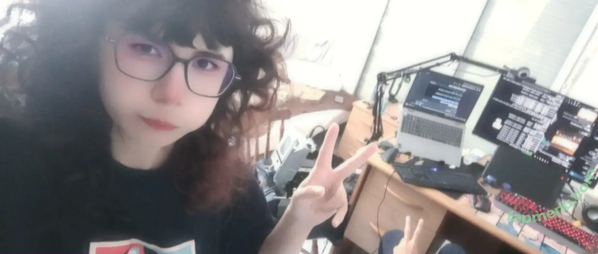 RirimiAou nude photo #0029 (French VStreamer)