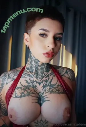 Riryine nude photo #0011