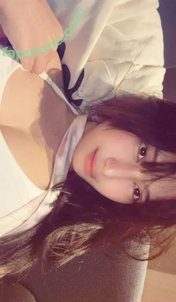 risaatjan nude photo #0112 (notriissaaa)