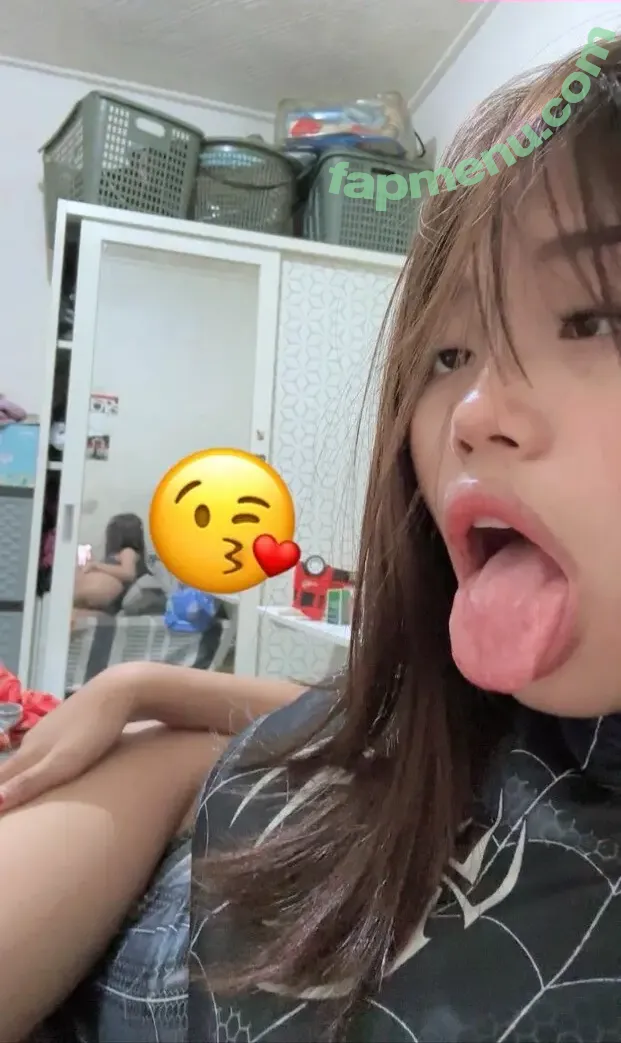 Riska Saputri nude photo #0008 (Riskanjut / riskaputri7)