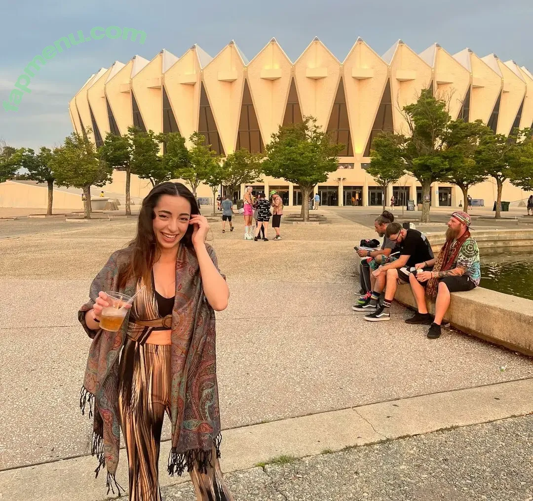 Riss Flex nude photo #0021 (TheRissFlex / itsreallyriss / rissflex)