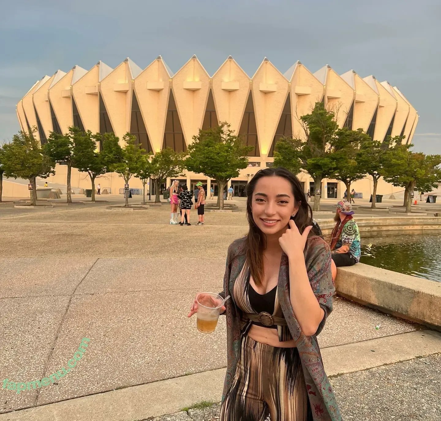 Riss Flex nude photo #0022 (TheRissFlex / itsreallyriss / rissflex)