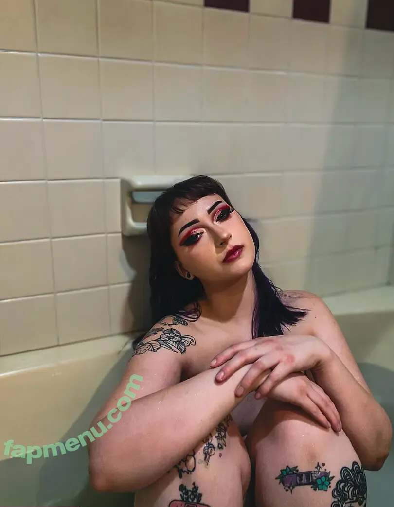 rissa.ruin nude photo #0026 (rissa.ruin)