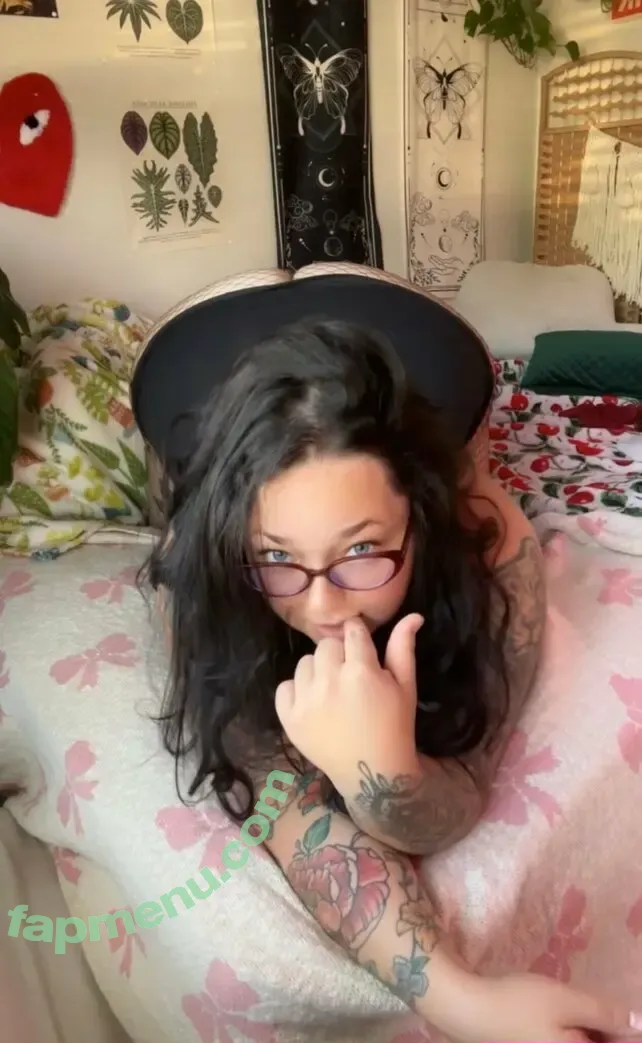rissababyxx nude photo #0020 (rissababyx_)