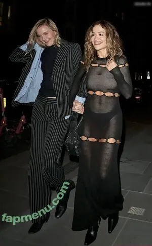 Rita Ora / ritaora / ritaoraeu nude photo #6850