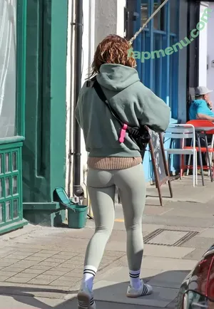 Rita Ora / ritaora / ritaoraeu nude photo #6908