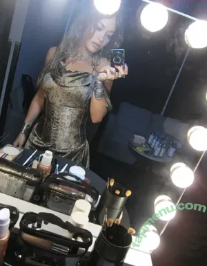 Rita Ora / ritaora / ritaoraeu nude photo #6982