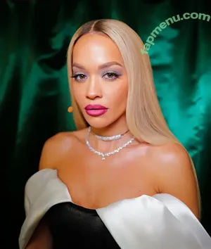 Rita Ora / ritaora / ritaoraeu nude photo #7062