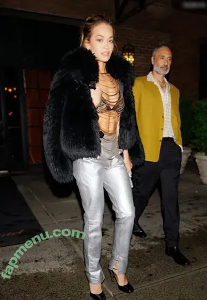 Rita Ora / ritaora / ritaoraeu nude photo #7080