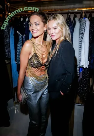 Rita Ora / ritaora / ritaoraeu nude photo #7086