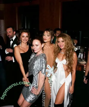 Rita Ora / ritaora / ritaoraeu nude photo #7182