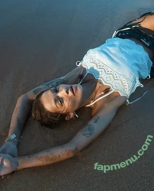Rita Ora / ritaora / ritaoraeu nude photo #7497