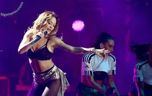 Rita Ora / ritaora / ritaoraeu nude photo #7669