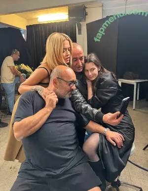 Rita Ora / ritaora / ritaoraeu nude photo #7727