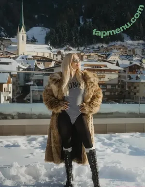 Rita Ora / RitaOra nude photo #7959