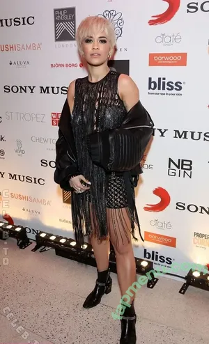 Rita Ora / ritaora / ritaoraeu nude photo #7989