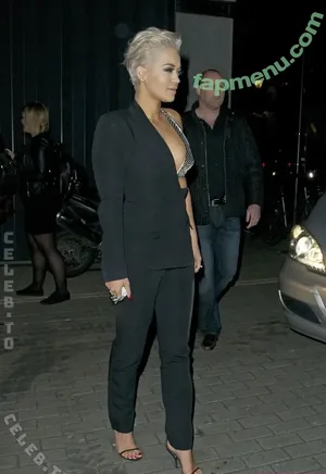 Rita Ora / ritaora / ritaoraeu nude photo #7999