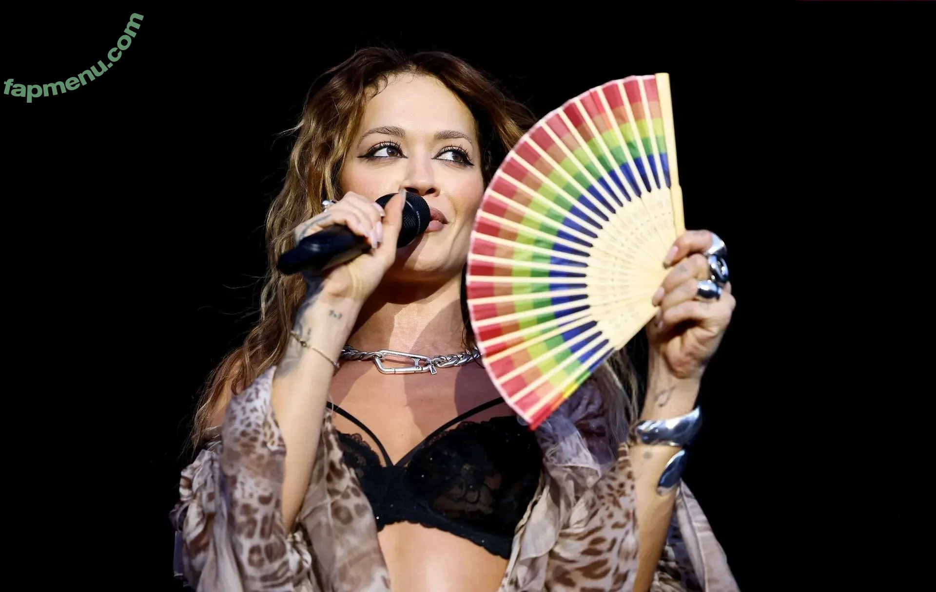 Rita Ora nude photo #7677 (ritaora / ritaoraeu)