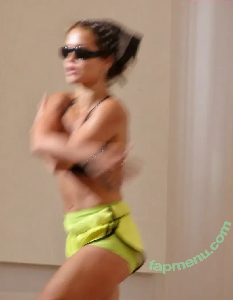 Rita Ora nude photo #7788 (ritaora / ritaoraeu)