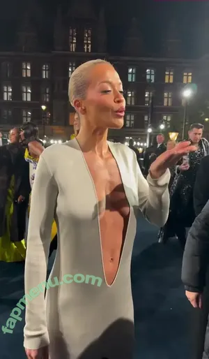 Rita Ora / ritaora / ritaoraeu nude photo #8001