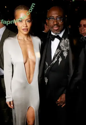 Rita Ora / ritaora / ritaoraeu nude photo #8025