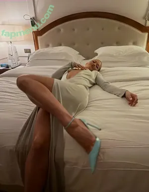 Rita Ora / RitaOra nude photo #8034