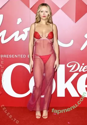 Rita Ora / RitaOra nude photo #8044