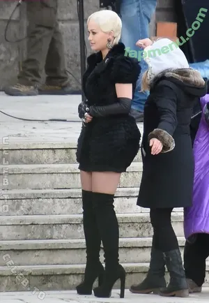 Rita Ora / RitaOra nude photo #8096