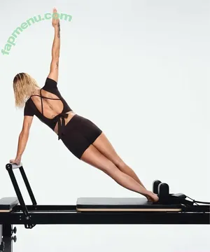 Rita Ora / ritaora / ritaoraeu nude photo #8147