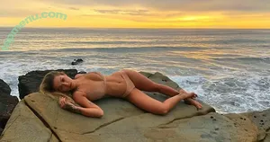  nude photo #0005