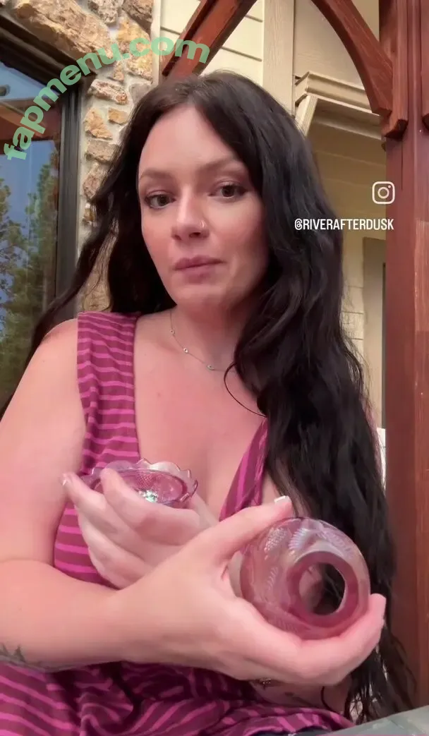 riverann nude photo #0002 (river.ann20)