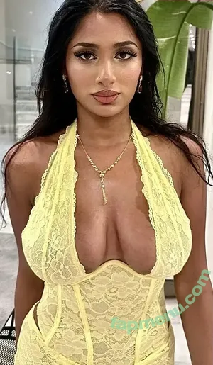 _riya.b / Riya B 🇧🇩 / riya.b_ nude photo #0017