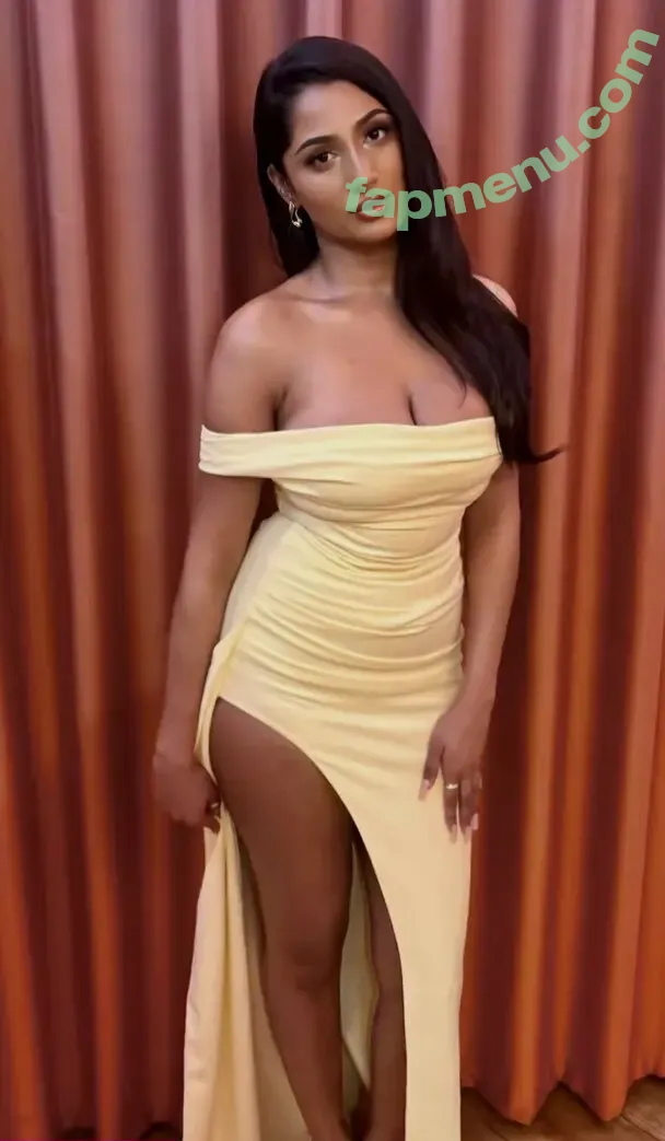 _riya.b nude photo #0038 (Riya B / riya.b_)