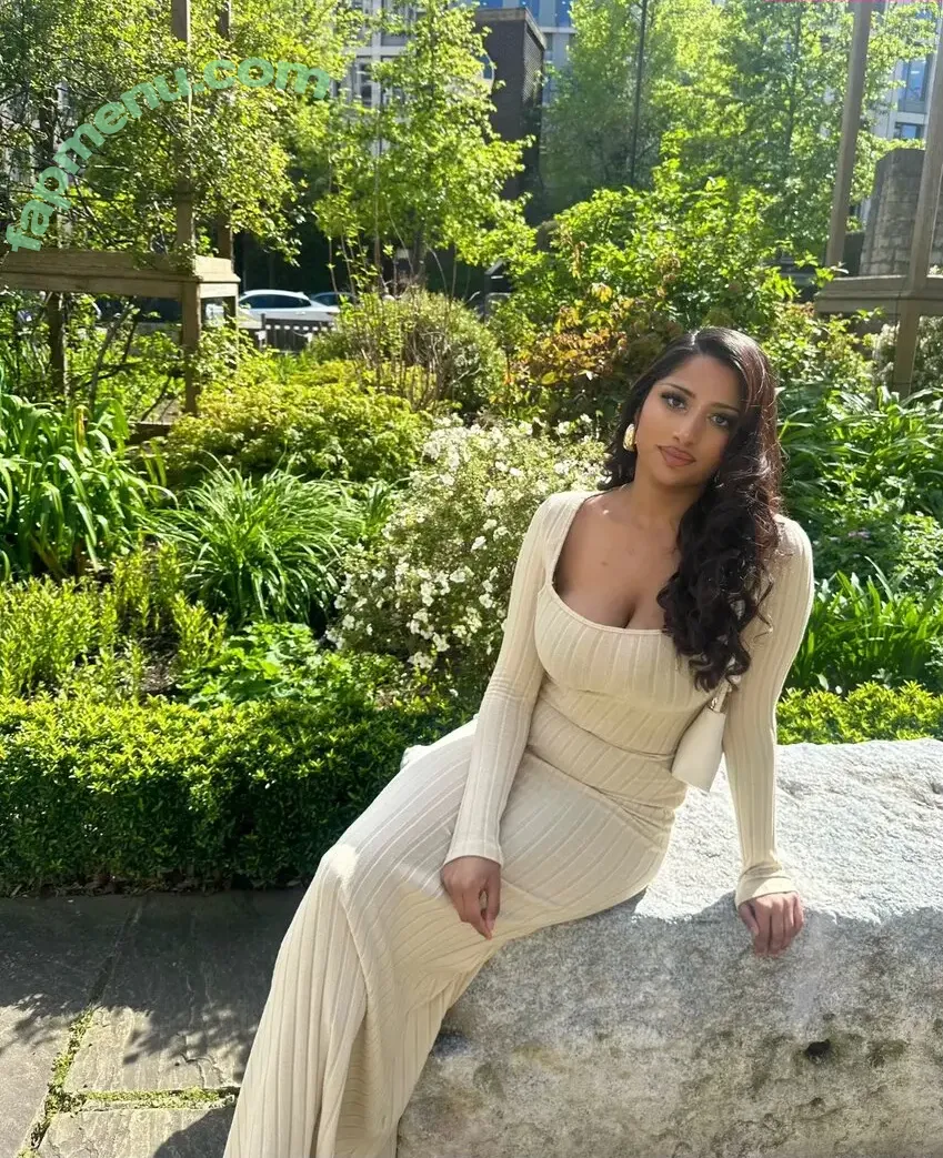 _riya.b nude photo #0057 (Riya B / riya.b_)