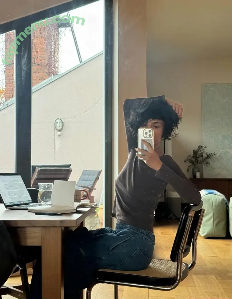 Riya Hamid nude photo #0012 (five.three / riyahamid)