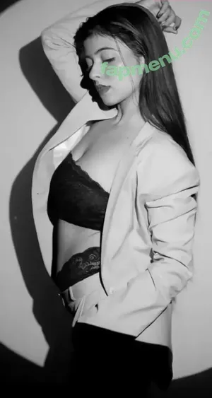 Riya Pandey / riyapandey.04 nude photo #0008