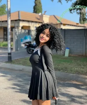Rizyy__ / gloriaamandabrown nude photo #0017
