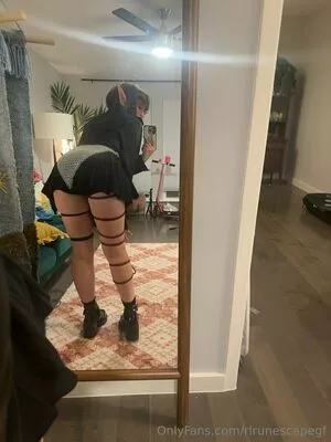 RLrunescapeGF / its_rlrunescapegf nude photo #1172