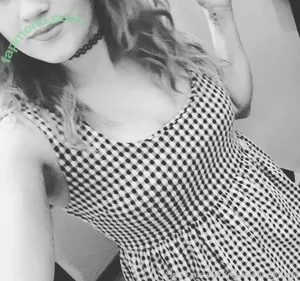  nude photo #0001