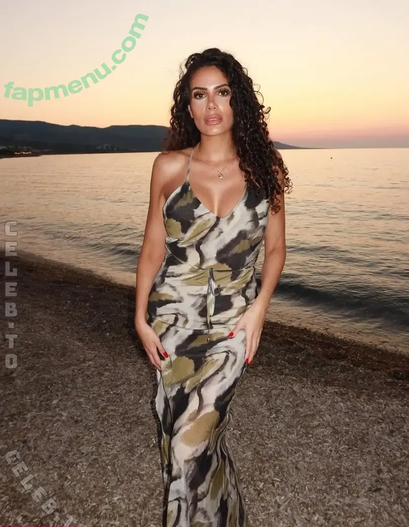 Roaya_Soraya nude photo #0069 (Roaya_Soraya)