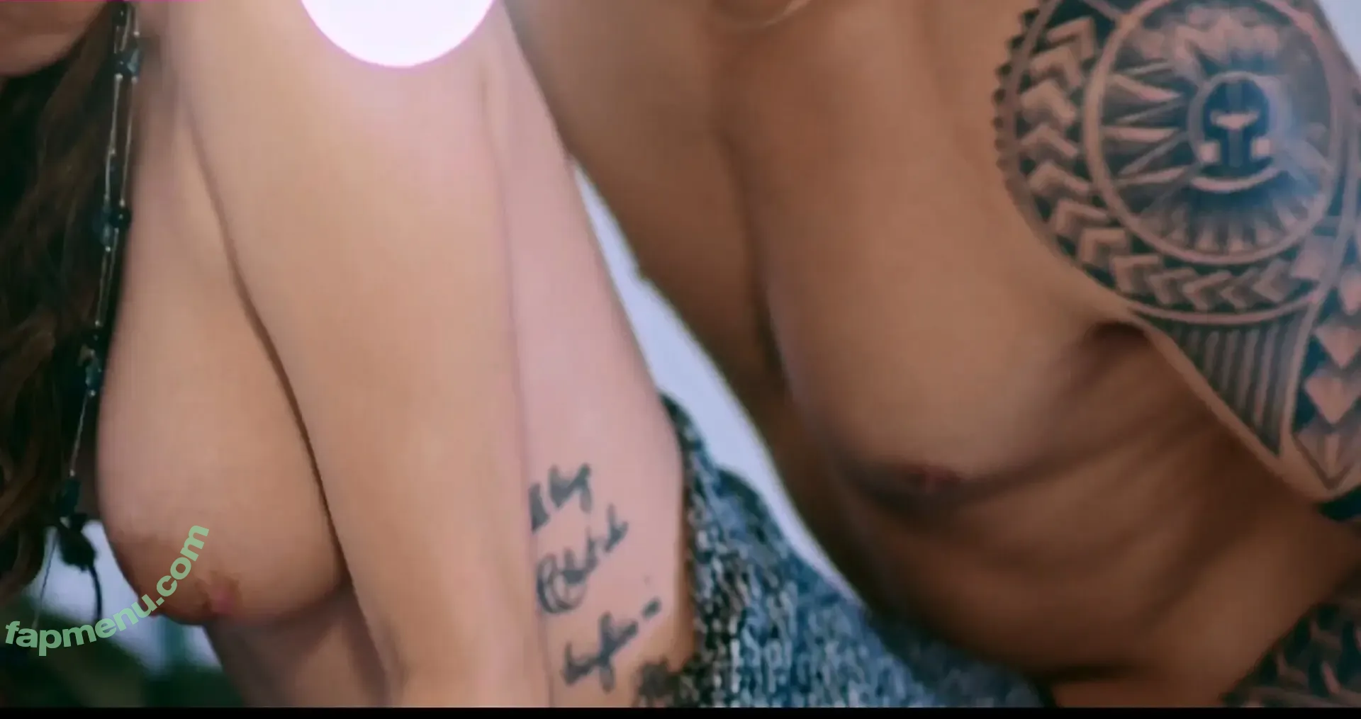 Robb Guinto nude photo #0063 (rblyngnt)