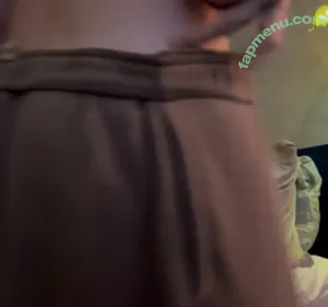 Robbi O’Connell / robbiocnl / slag4tomatosoup nude photo #0001