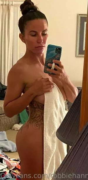 Robbie Welsh Hanna / iamrobbieee / robbiehanna nude photo #0005