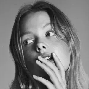 Robee Breevaart / robeebreevaart nude photo #0003