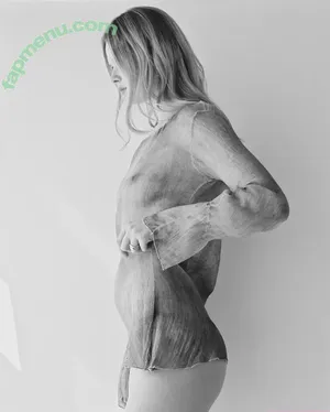 Robee Breevaart / robeebreevaart nude photo #0032